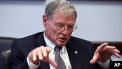 제임스 인호프 미국 상원 군사위원회 공화당 간사.