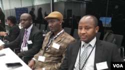 Bamwe mu baserukira imiryango itagengwa na reta mu Burundi bari muri Sentare muzamakungu i La Haye, 12/05/2018