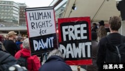 Protesters demand freedom for journalist Dawit Isaak who is believed to be jailed in Eritrea.