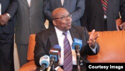 Le facilitateur dans la crise burundaise, l'ancien président tanzanien Benjamin Mkapa, 9 décembre 2016.