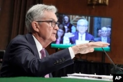 제롬 파월 미 연방준비제도 의장이 22일 상원 은행위원회 청문회에 출석해 발언하고 있다.