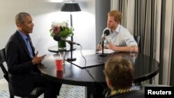Mantan Presiden AS Barack Obama dalam wawancara di Radio BBC yang dipandu oleh Pangeran Harry, Rabu (27/12). 