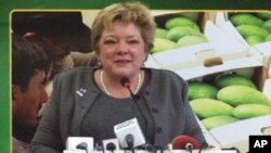 یو ایس ایڈ کی نائب مشن ڈائریکٹر کیرن فری مین