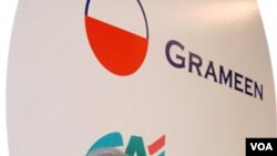 Muhammad Yunus, ekonom Bangladesh pendiri Grameen Bank dan penerima Nobel Perdamaian.