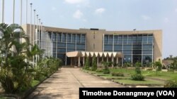 L'assemblée nationale à Libreville au Gabon, le janvier 2017. (VOA/Timothee Donangmaye)