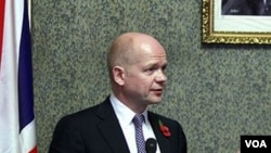 Menteri Luar Negeri Inggris William Hague (foto: dok) menyampaikan kepada parlemen Inggris bahwa pemerintahannya akan memenuhi permintaan Mesir.