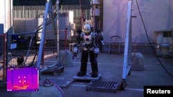 Testing of iRonCub robotหุ่นยนต์ iRonCub ที่ถูกพัฒนาให้บินได้ เพื่อหวังใช้ในภารกิจกู้ภัยอันตราย