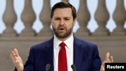 আর্টিফিশিয়াল ইন্টেলিজেন্স অ্যাকশন সামিটে পূর্ণাঙ্গ অধিবেশন চলাকালে ভাষণ দিচ্ছেন যুক্তরাষ্ট্রের ভাইস প্রেসিডেন্ট জেডি ভ্যান্স। প্যারিস। ফাইল ফটোঃ ১১ ফেব্রুয়ারি, ২০২৫।