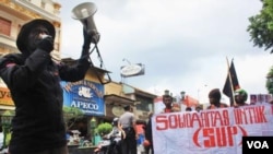 Mahasiswa Papua di Yogyakarta menggelar demo untuk menolak tindak kekerasan di Papua beberapa waktu lalu (foto: dok).