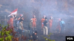 Seluruh pihak bekerja sama memadamkan kebakaran hutan dan lahan di Kalimantan Tengah. (Foto courtesy: SOB))