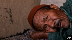 بیشتر از یک میلیون افغان در ایران بدون مدرک مهاجرت بسر می برد