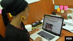 Entrepreneur Marion Moon has turned to online crowdfunding to get her organic fertilizer company off the ground, Feb. 10, 2015. (Hilary Heuler / VOA)