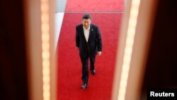 中国国家主席习近平在巴布亚新几内亚召开的APEC峰会上。（2018年11月18日）