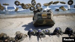 AQSh-Janubiy Koreya askarlarining qo'shma harbiy mashg'uloti, Pxoxan, Janubiy Koreya, 2016-yil, 12-mart