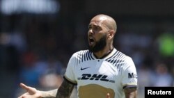 FILE PHOTO: Liga MX - Pumas UNAM v Monterrey