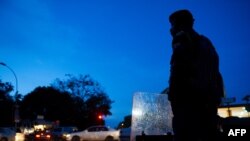 Policier moko na nzela na Lubumbashi, Haut-Katanga, 5 décembre 2011.