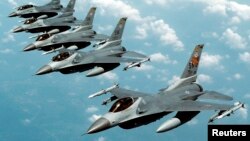 جت های جنگی اف ۱۶ نیروی هوایی ایالات متحده