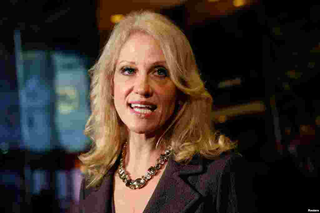 Manajer kampanye Kellyanne Conway, yang membantu memberikan pendekatan yang lebih disiplin pada kandidat Donald Trump, telah ditunjuk sebagai penasihat senior dalam tim transisi kepresidenan.&nbsp;(Reuters/Shannon Stapleton)