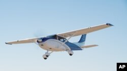 نمونه‌ای از هواپیماهای تک موتوره سسنا (آرشیو)