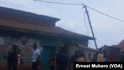 La police patrouille à Bukavu où tout est calme, en RDC, le 25 février 2018. (VOA/Ernest Muhero)