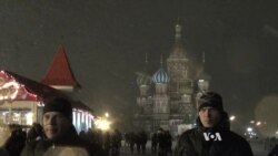 Russians Head Into Holiday Facing Economic Malaise