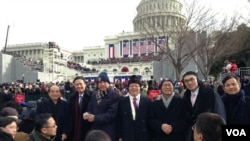 参加美国总统就职典礼台湾代表团 左起台湾立法院长王金平，台湾驻美代表金溥聪， 立法委员陈唐山、蒋孝严、李应元、谢国梁、赖世葆(来源：台湾驻美代表处) 