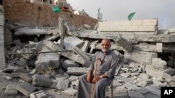 Israelis Raze the Homes of Two Palestinian Suspects