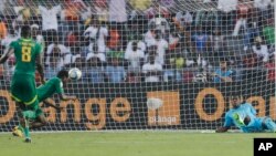 Mame Biram Diouf inscrit un but contre le Ghana