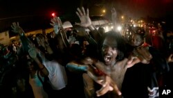 Las recientes muertes de jóvenes afroestadounidenses a manos de la policía ha desatado violentas protestas en distintos estados del país.