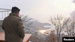 "High-thrust solid-fuel motor" test to develop a new strategic weapon