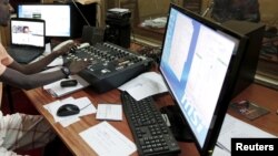 Le journaliste de la Radio Publique Africaine (RPA) à Bujumbura, le 26 avril 2015. 