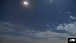 Mifumo ya ulinzi wa anga ya jeshi la Syria ikijibu shambulizi la makombora lililofanywa na Israeli, Januari 21, 2019