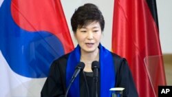 박근혜 한국 대통령이 지난 3월 독일 드레스덴에서 연설하며, 북한의 민생 기반 시설 구축과 민족 동질성 회복에 관한 구상을 밝혔다.