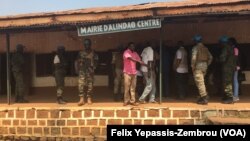 La mairie d’Alindao, à 400 km au sud-est de Bangui, Centrafrique, 29 novembre 2018. (VOA/ Felix Yepassis-Zembrou)