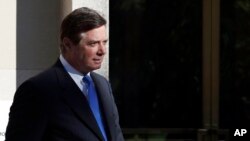 Paul Manafort leaves Federal District Court in Washington, Oct. 30, 2017. 