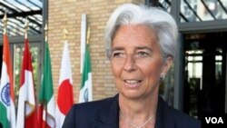 Menkeu Perancis, Christine Lagarde melakukan kampanye ke Tiongkok (8/6) untuk menduduki posisi Kepala IMF.