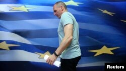 Gretsiya Moliya vaziri Yanis Varufakis, 5-iyul, 2015-yil