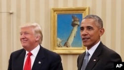 លោក​ប្រធានាធិបតី​ បារ៉ាក់ អូបាម៉ា ជួប​ជាមួយ​នឹង​លោក​ប្រធានាធិបតី​ជាប់​ឆ្នោត Donald Trump នៅ​ក្នុង​ការិយាល័យ Oval Office ក្នុង​សេតវិមាន រដ្ឋធានី​វ៉ាស៊ីនតោន កាលពី​ថ្ងៃទី១០ ខែវិច្ឆិកា ឆ្នាំ២០១៦។