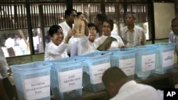 ရွေးကောက်ပွဲ မဲရုံ (၂၀၁၂)။ 