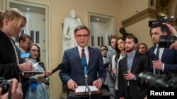 AQSh Vakillar palatasi spikeri Mayk Jonson