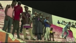 Bagarres et mouvements de foule font huit morts dans un stade à Dakar (vidéo)