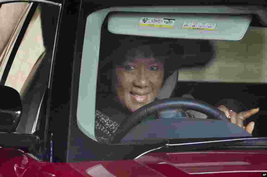 Daughter, Makaziwe Mandela, leaves after visiting the Mediclinic Heart Hospital where former South African President Nelson Mandela is being treated in Pretoria, July 5, 2013.&nbsp;
