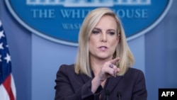 Menteri Keamanan Dalam Negeri AS, Kirstjen Nielsen 