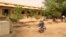Une cour d'école à Gao, dans le nord du Mali, le 15 août 2012. 
