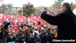 Referendum 16-aprelda. 63 yoshli Erdog’an 2014-yildan beri prezident. 2003-2014 yillar orasida esa bosh vazir edi. 