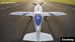 هواپیمای برقی «اسپیریت آو انوویشن» ساخت شرکت خودروسازی رولر-رویس بریتانیا