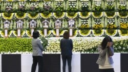 세월호 합동분향소 조문객 - 70대 안산 시민 부부