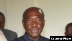 Waziri Mkuu mstaafu John Malecela