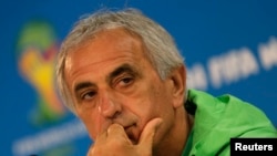 Vahid Halilhodzic, lors d'une conference de presse à Porto Alegre, Brésil le 29 juin 2014.
