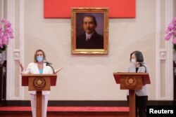U.S. House Speaker Nancy Pelosi meets Taiwan President Tsai Ing-wen